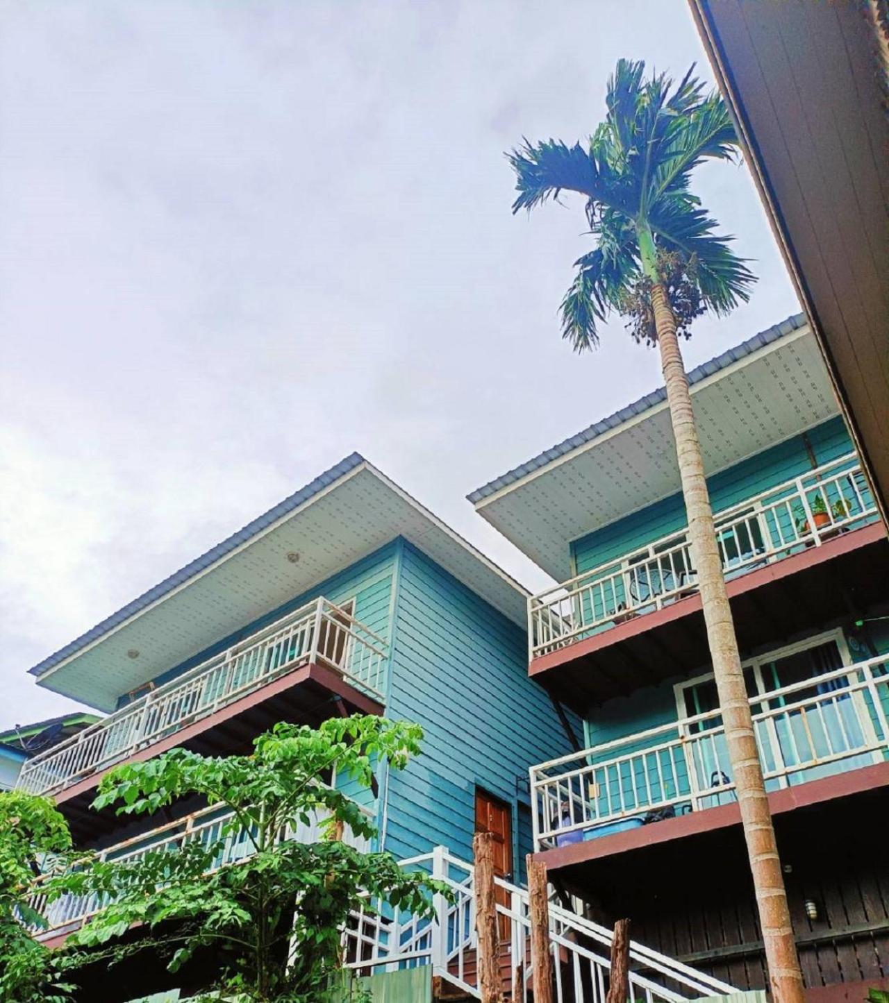 Blue View House Phi Phi Hostel Exterior photo